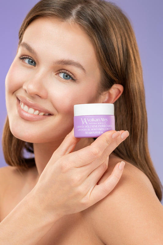 LAVENDER OIL MOISTURIZING CREAM 50 ML